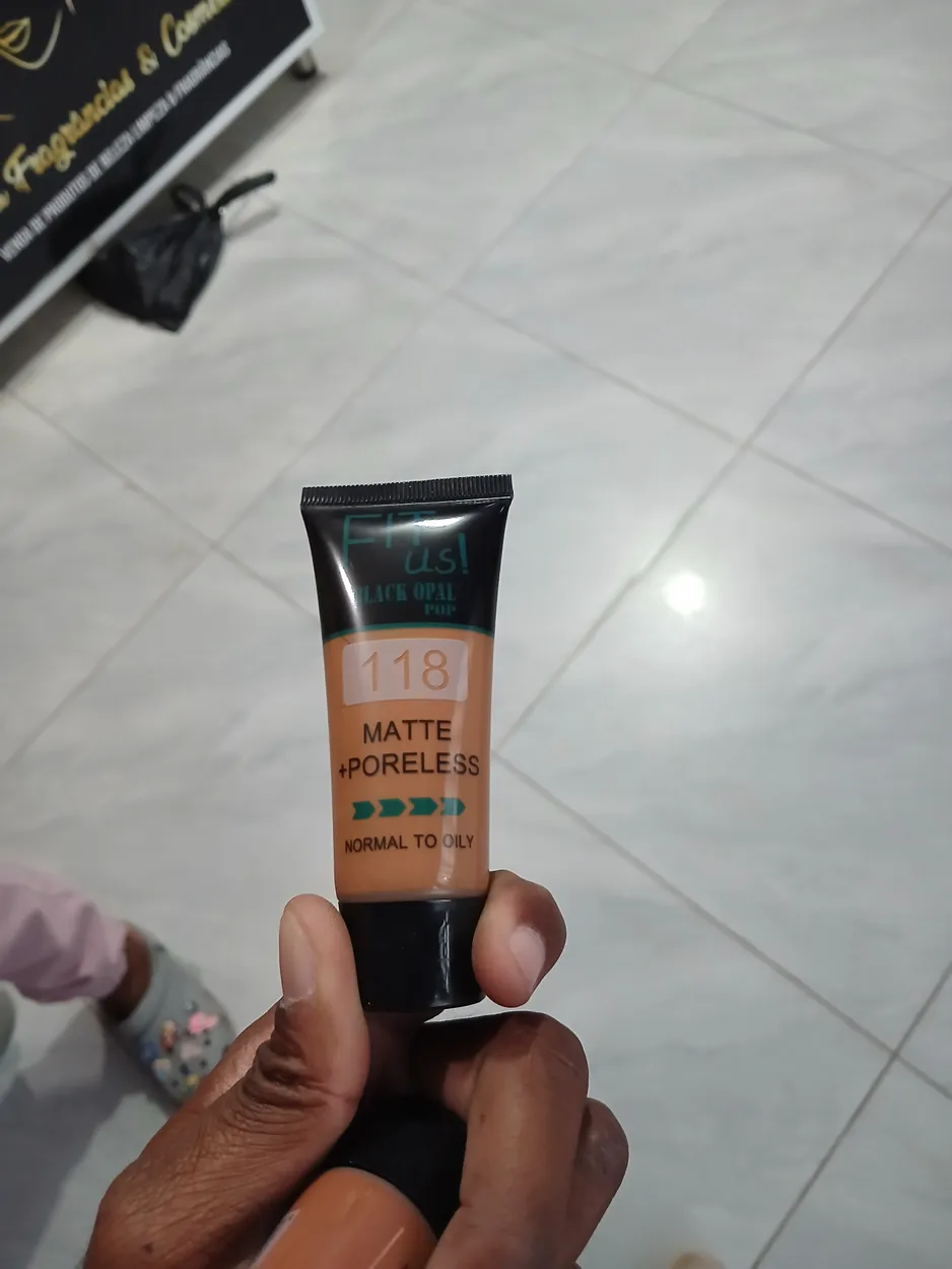 Base Matte + Poreless