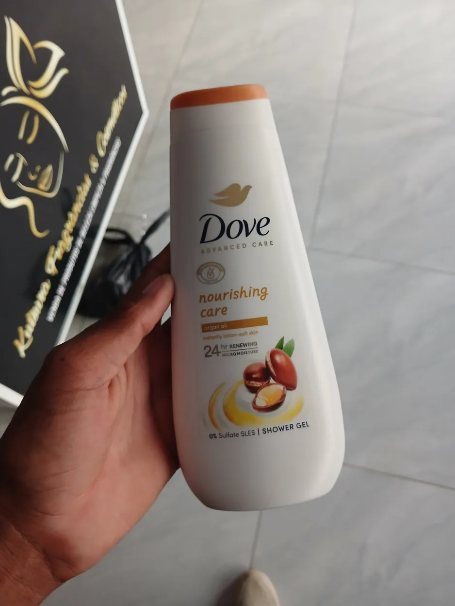 Dove Nourishing Care Shower Gel