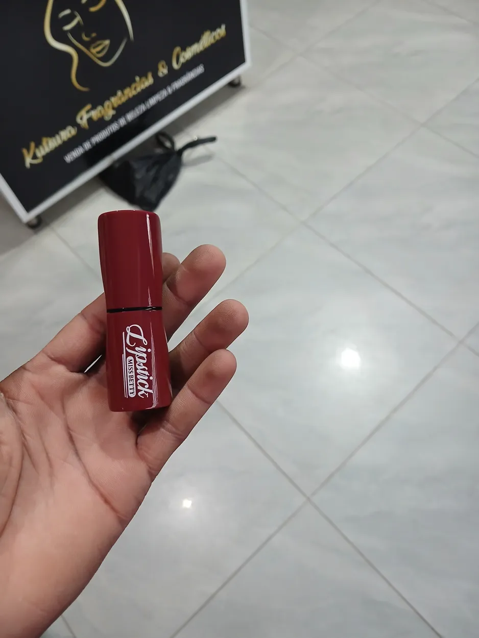Miss Betty Lipstick