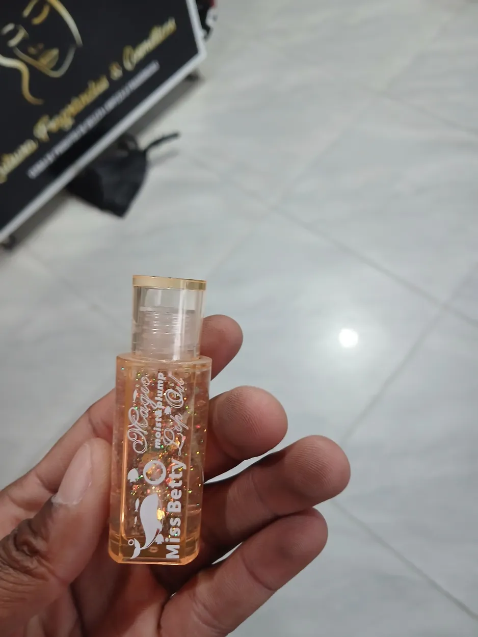 Miss Betty Magic Moist & Plump Lip Oil