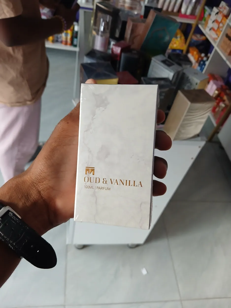 Oud & Vanilla